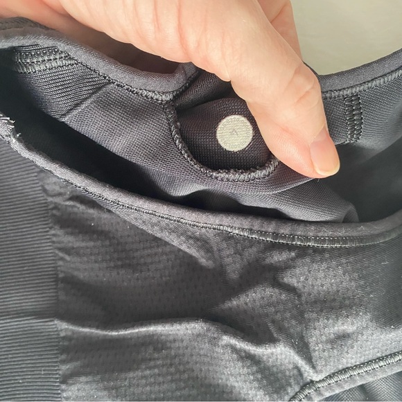 Lululemon Ebb to Train Bra - Picture 2 of 2